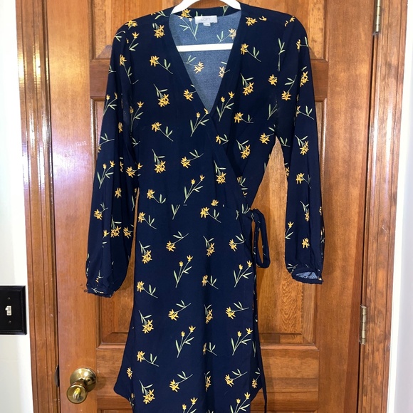 LOFT Dresses & Skirts - Loft Floral Wrap Dress